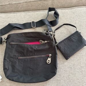 Baggallini Crossbody Bag with mini clutch